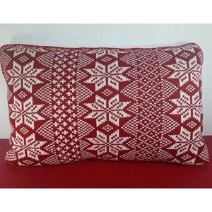 Pottery Barn Fair Isle Snowflake Lumbar Pillow Cover 16”x26 "Holiday New